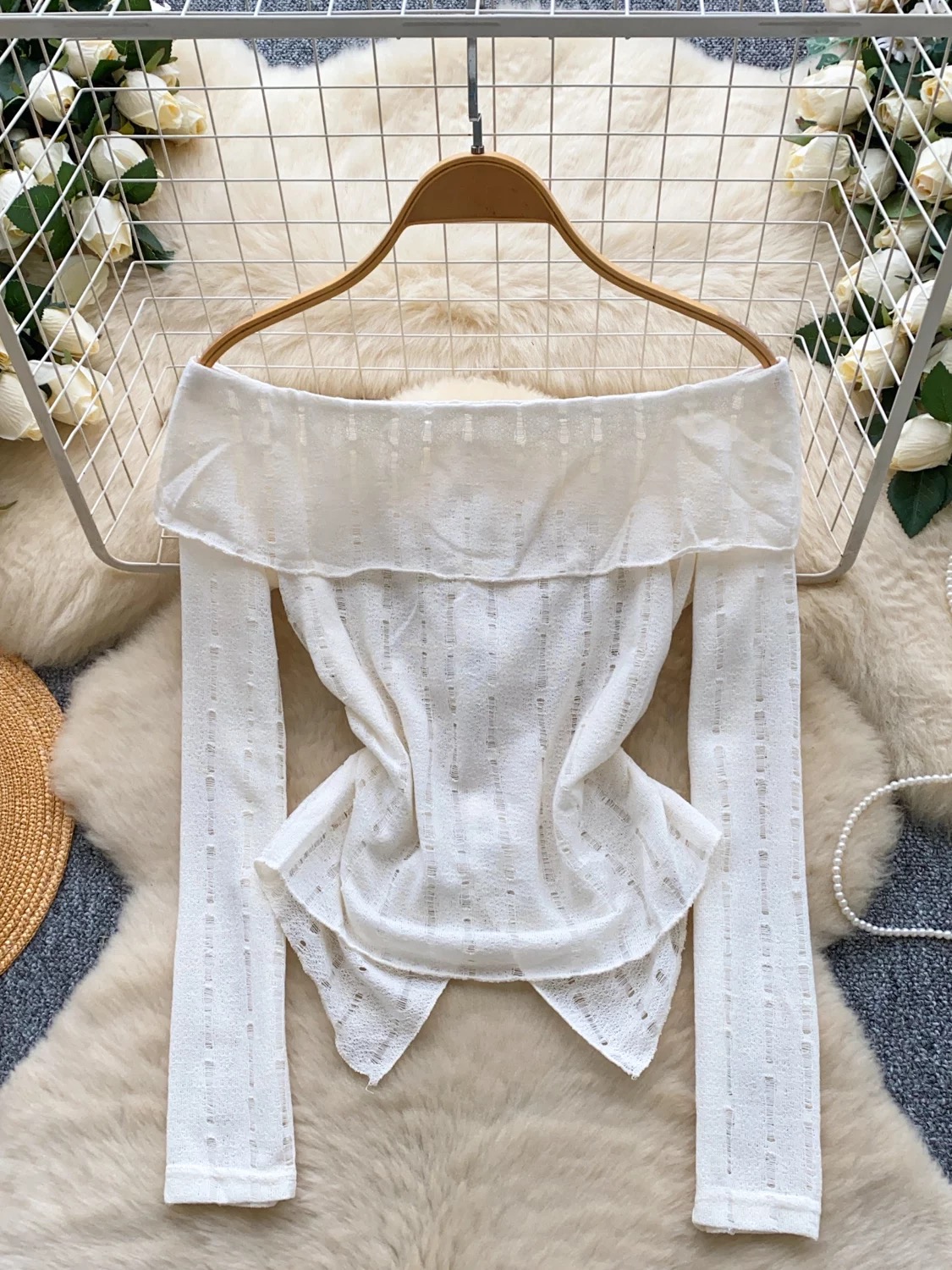 Fuzzy feeling top CTO949 images